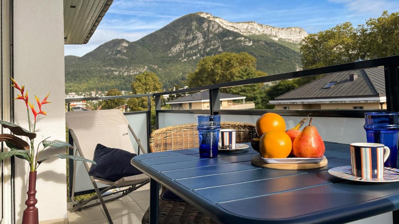 Homey Montaigne - New - A 1 Min A Pied Du Lac D'Annecy - 2 Balcons Prives - Appartement Avec 2 Chambres - Stationnement Gratuit Toute L'Annee Sauf En Ete - Juin A Aout Exterior photo